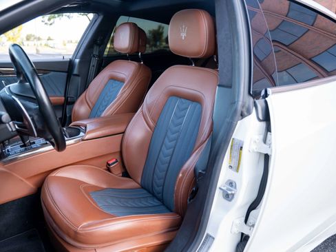 Used 2018 Maserati Quattroporte S GranLusso Q4 image 3