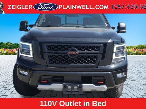 Used 2021 Nissan Titan PRO-4X w/ Pro-4x Convenience Package AWD/4WD image 8