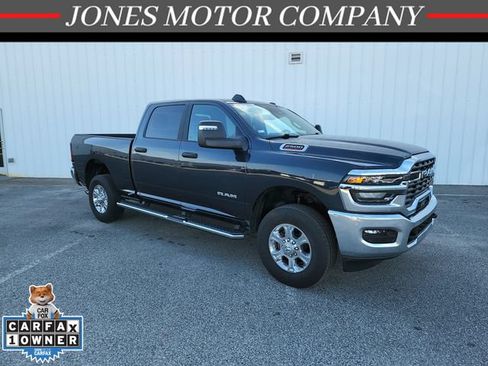Used 2025 RAM 2500 Big Horn AWD/4WD image 1
