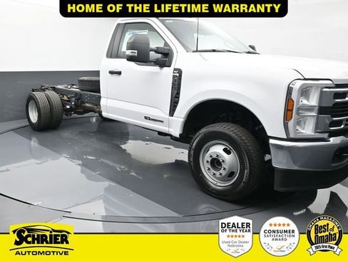 Used 2024 Ford F350 XLT image 7