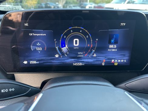 Certified 2025 Chevrolet Traverse LT image 22