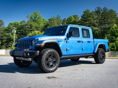 Used 2023 Jeep Gladiator Mojave w/ LED Lighting Group AWD/4WD image 3