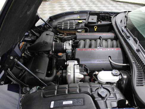 Used 2000 Chevrolet Corvette Hardtop w/ Memory Pkg image 29