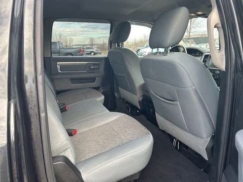 Used 2017 RAM 1500 Classic SLT w/ SLT Plus D￩cor Group AWD/4WD image 35