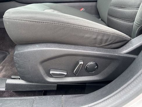 Used 2017 Ford Fusion SE image 14
