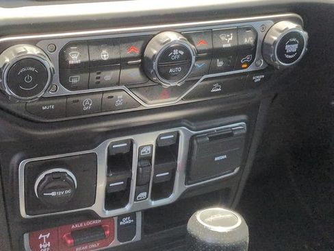Used 2021 Jeep Gladiator Mojave AWD/4WD image 24