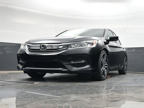 Used 2017 Honda Accord Sport Special Edition image 26