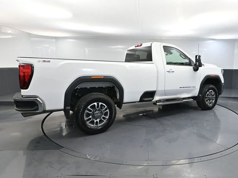 Used 2025 GMC Sierra 3500 SLE w/ SLE Convenience Package image 6