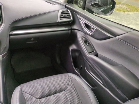 Used 2022 Subaru Forester Premium w/ Popular Package #2 image 16