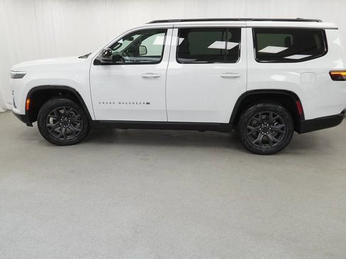 New 2026 Jeep Grand Wagoneer Limited w/ Premium Group II image 14