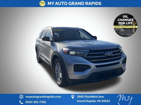 Used 2022 Ford Explorer XLT w/ Class IV Trailer Tow Package image 1