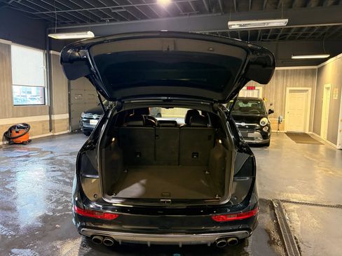 Used 2017 Audi SQ5 Premium Plus w/ Technology Package AWD/4WD image 17