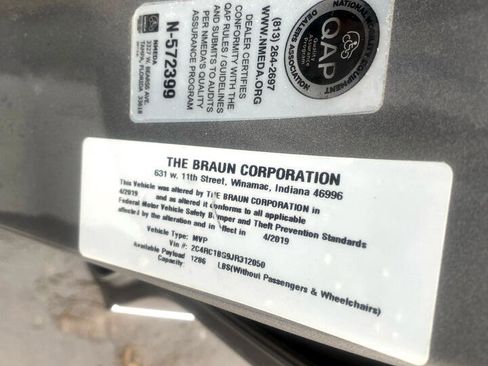 Used 2018 Chrysler Pacifica Touring-L w/ Tire & Wheel Group image 40