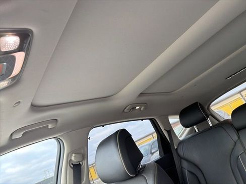 Used 2024 Genesis GV80 2.5T w/ Prestige Package image 6