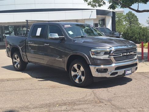 Used 2022 RAM 1500 Laramie AWD/4WD image 3