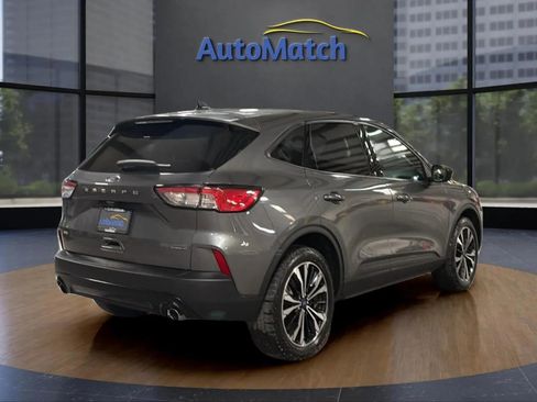 Used 2022 Ford Escape SE w/ SE Sport Appearance Package image 11