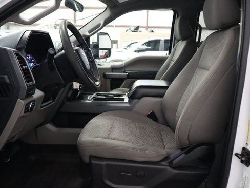 Used 2021 Ford F350 XLT w/ XLT Premium Package AWD/4WD image 6