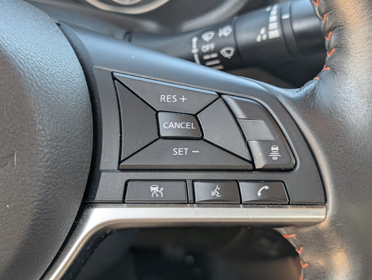 Used 2022 Nissan Sentra SR w/ SR Premium Package FWD image 22