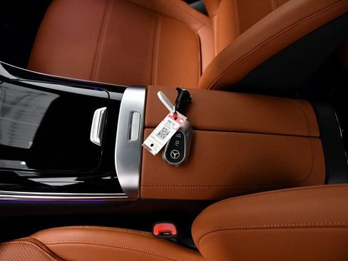 New 2026 Mercedes-Benz GLC 300 4MATIC image 21