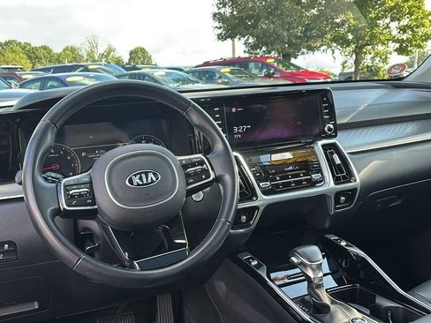 Used 2021 Kia Sorento SX image 13