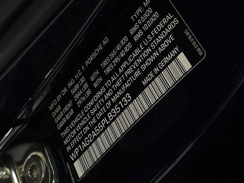 Used 2023 Porsche Macan S image 14