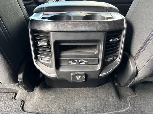 Used 2022 RAM 1500 Big Horn AWD/4WD image 18