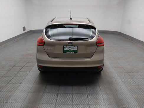 Used 2016 Ford Focus Titanium FWD image 7