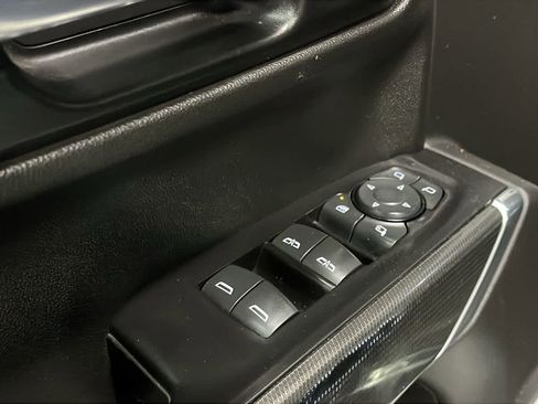 Used 2019 GMC Sierra 1500 AT4 w/ AT4 Premium Package AWD/4WD image 23