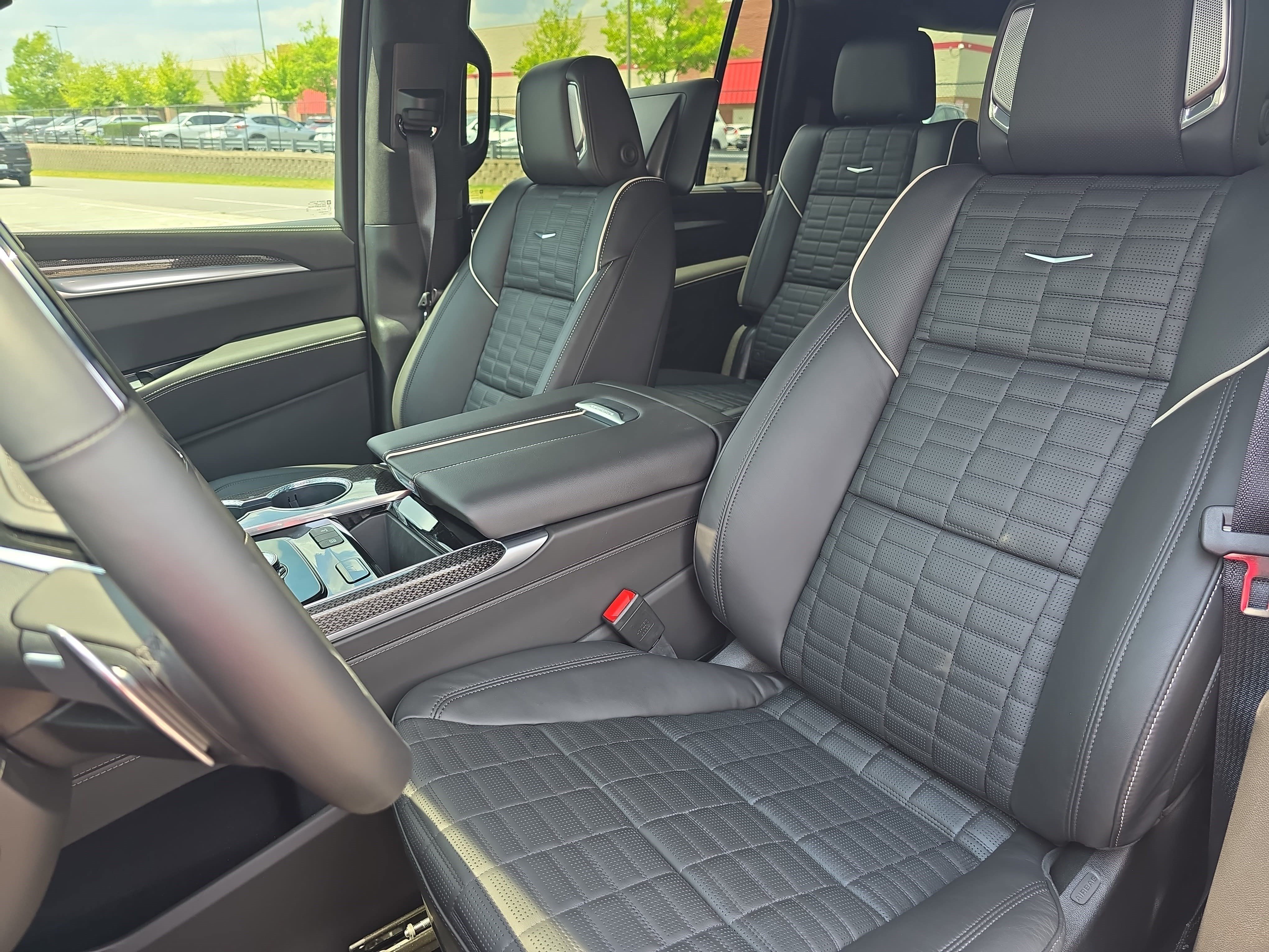 Certified 2026 Cadillac Escalade ESV V AWD/4WD image 16