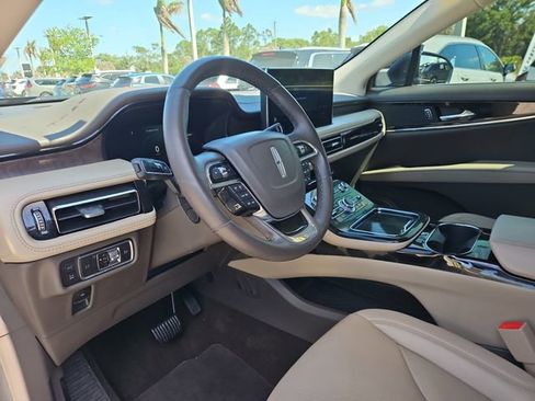 Used 2023 Lincoln Nautilus Reserve image 14