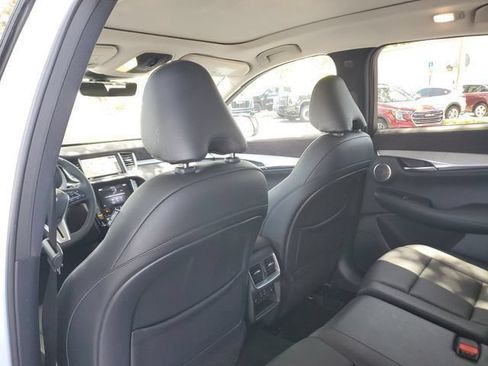 Used 2023 INFINITI QX50 Sensory AWD/4WD image 14