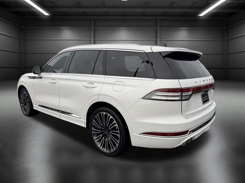 New 2025 Lincoln Aviator Black Label image 4