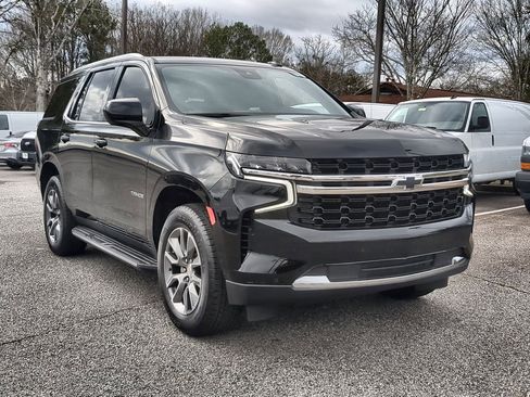 Used 2024 Chevrolet Tahoe LS image 2