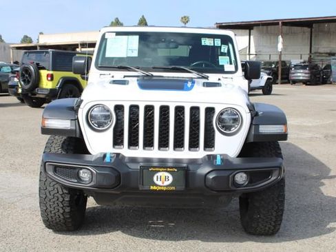 Used 2022 Jeep Wrangler Unlimited Rubicon 4xe w/ Dual Top Group AWD/4WD image 2