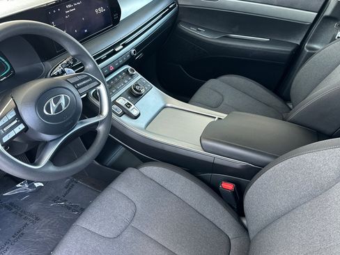 Used 2023 Hyundai Palisade SE image 10