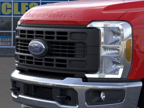 New 2026 Ford F350 XL w/ XL Chrome Package RWD image 17