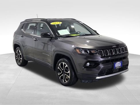 Certified 2024 Jeep Compass Limited image 15