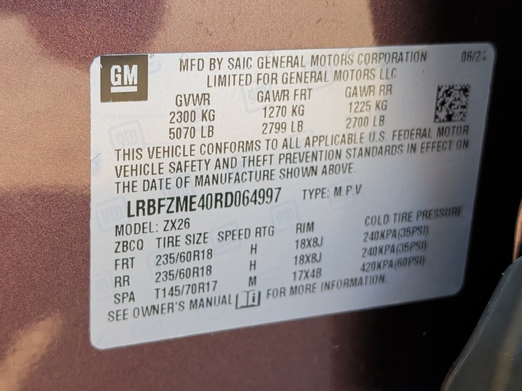 Used 2024 Buick Envision Preferred AWD/4WD image 40