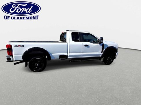 Used 2023 Ford F250 XL w/ STX Appearance Package AWD/4WD image 8