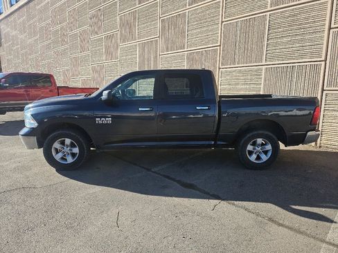 Used 2017 RAM 1500 Classic SLT AWD/4WD image 2