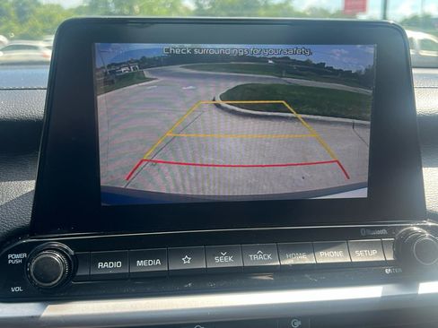 Used 2019 Kia Forte LXS FWD image 16