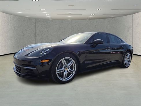 Used 2018 Porsche Panamera 4 image 7