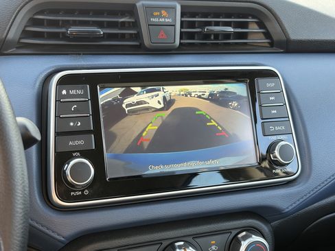 Used 2025 Nissan Versa SV FWD image 7