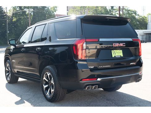 New 2026 GMC Yukon AT4 w/ AT4 Premium Plus Package AWD/4WD image 6