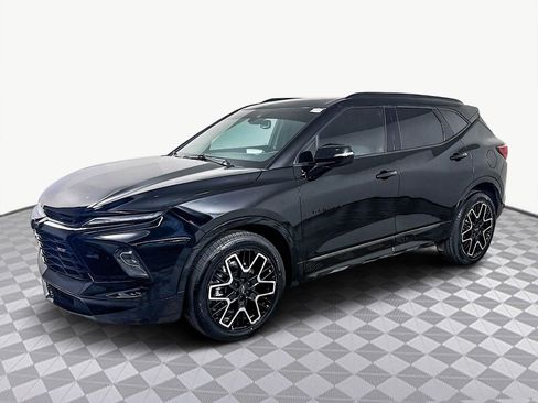 Used 2023 Chevrolet Blazer RS w/ Enhanced Convenience Package image 4