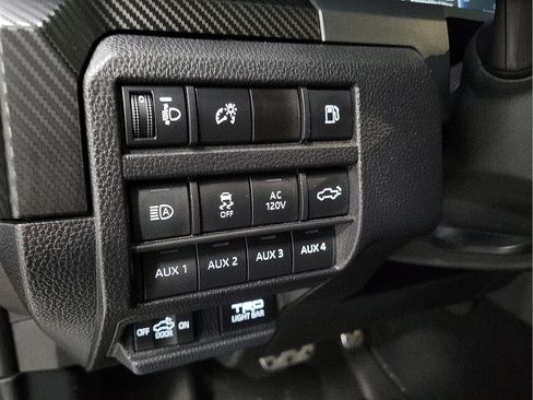 Used 2025 Toyota Tacoma 4x4 Double Cab Hybrid image 11