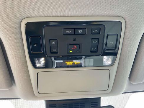 Used 2025 Toyota Grand Highlander XLE image 25