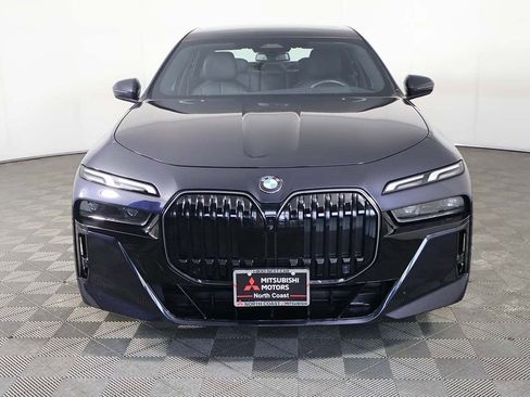 Used 2025 BMW 740i xDrive image 14