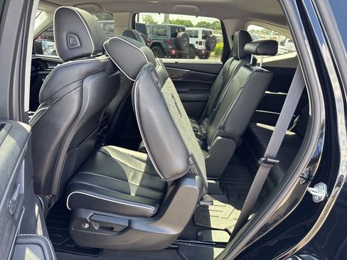Used 2023 Acura MDX SH-AWD w/ Advance Package image 25