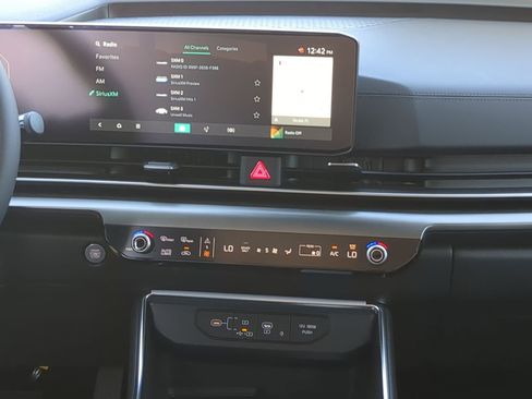 New 2026 Kia Carnival SX image 17